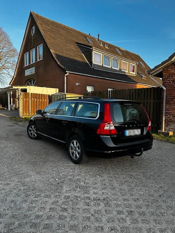 Gebraucht Volvo V70 163 PS (119 kW) 2011 Schwarz Kombi