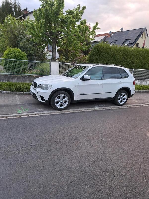 Weiß Gebraucht 2010 BMW X5 SUV | 9.100 € (Guter Preis) - Bild 1/4