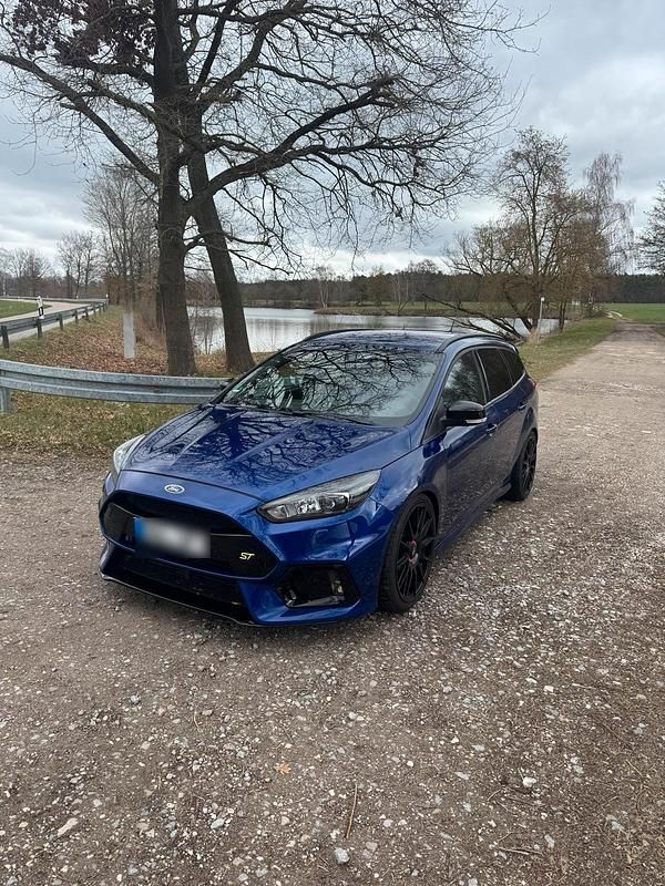 Gebraucht Ford Focus ST 250 PS (183 kW) 2017 Blau Kombi