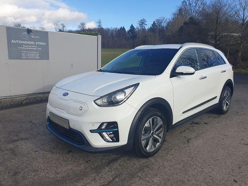 Gebraucht Kia e-Niro 150 kW (204 PS) 2019 Weiß SUV