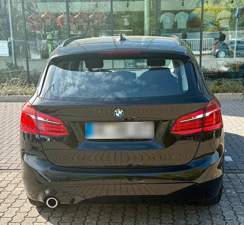 Second-hand BMW 218 140 CP (102 kW) 2020 Argintiu Break