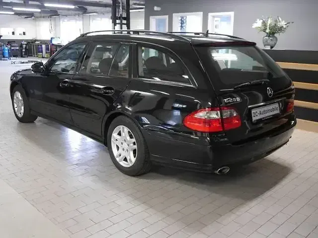 Gebraucht Mercedes E280 190 PS (139 kW) 2007 Andere Limousine