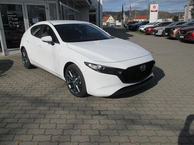 Neu Mazda 3 Center-Line 140 PS (102 kW) 2026 Arctic white Limousine
