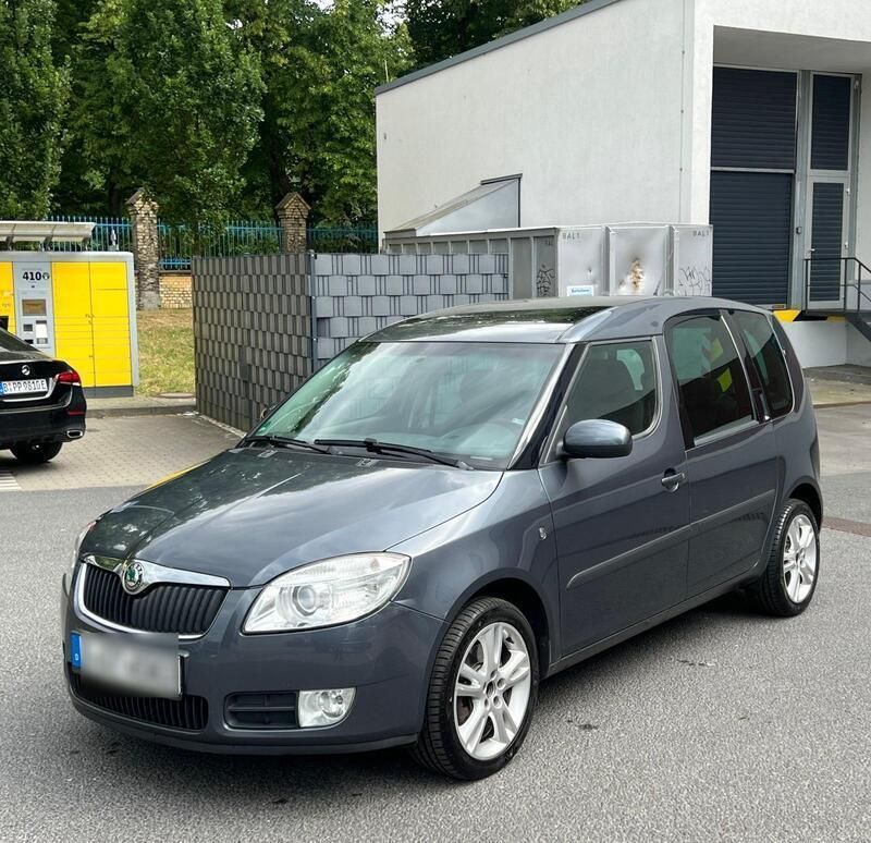 Grau Gebraucht 2008 Skoda Roomster Kombi | 4.290 € (Etwas zu teuer) - Bild 1/2