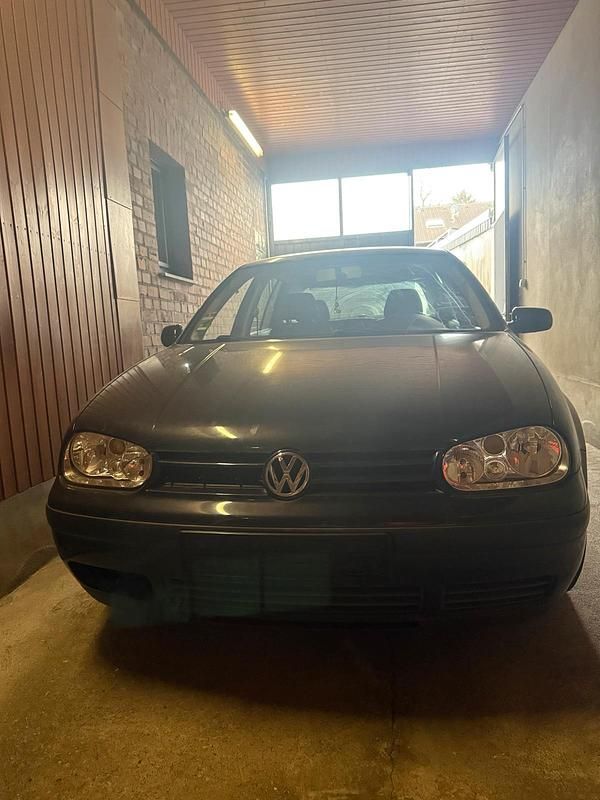 Gebraucht VW Golf IV 2002 Schwarz Kleinwagen