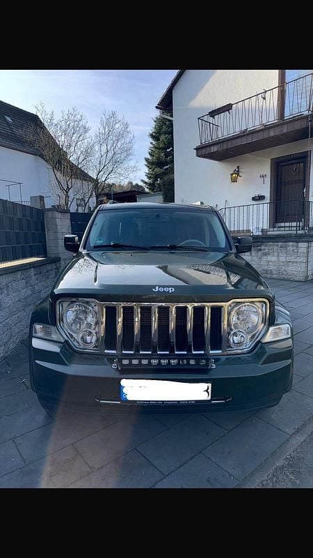 Grün Gebraucht 2010 Jeep Cherokee Limited SUV | 5.499 € (Superpreis) - Bild 1/4