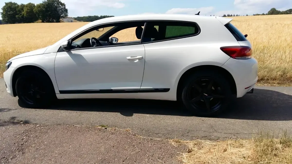 Gebraucht VW Scirocco 200 PS (147 kW) 2009 Weiß Coupé