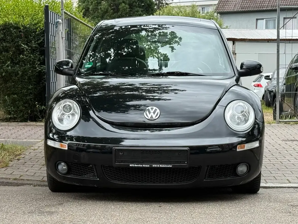 Gebraucht VW New Beetle 115 PS (84 kW) 2006 Schwarz Kleinwagen
