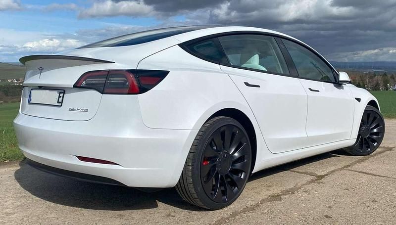 Gebraucht Tesla Model 3 Performance 392 kW (534 PS) 2023 Weiß Limousine