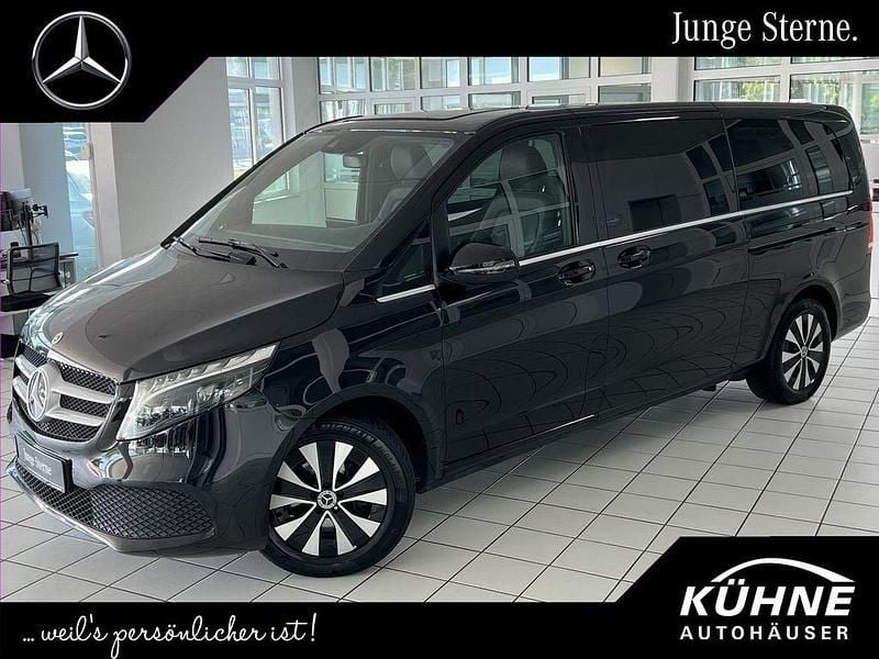 Obsidianschwarz Gebraucht 2023 Mercedes V300 Avantgarde Van / Kleinbus | 55.950 € (Superpreis) - Bild 1/4