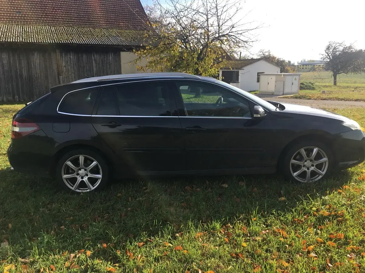 Gebraucht Renault Laguna III 150 PS (110 kW) 2012 Schwarz Kombi