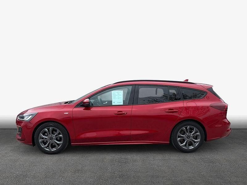 Usado Ford Focus ST-Line X 155 CV (114 kW) 2024 Rojo Familiar