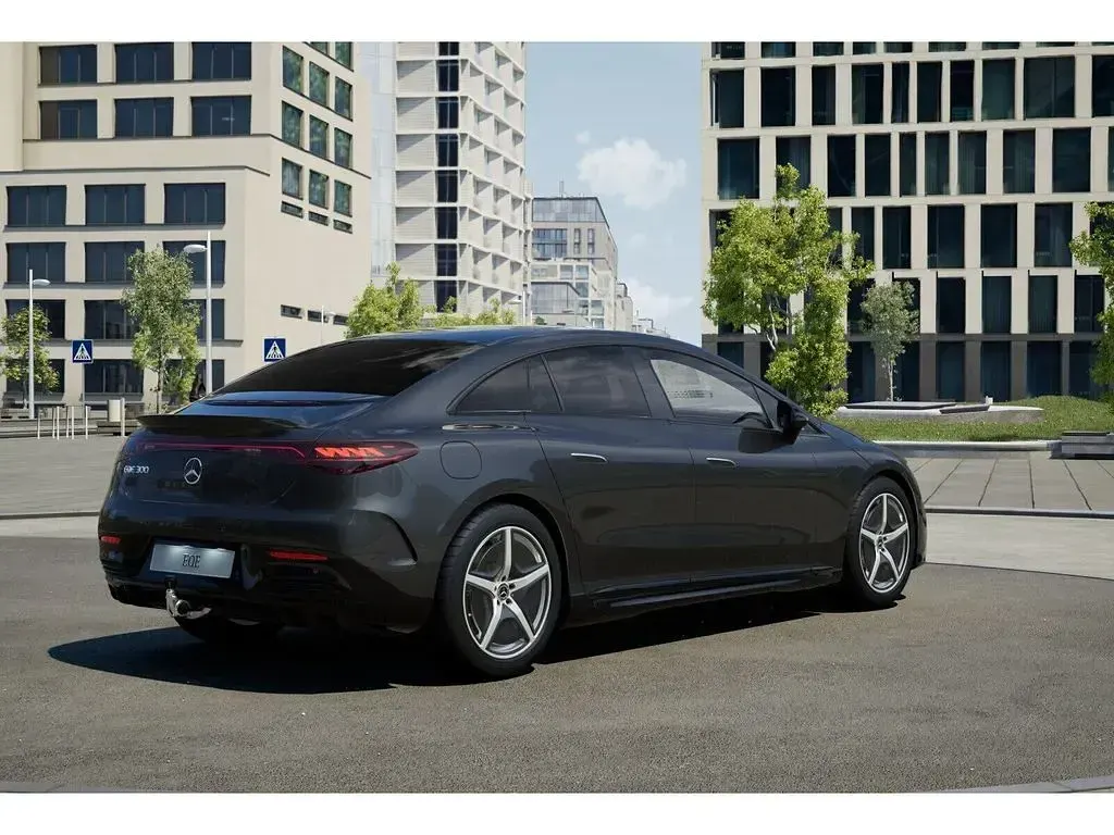 Gebraucht Mercedes EQE300 AMG 180 kW (245 PS) 2025 Grau Limousine