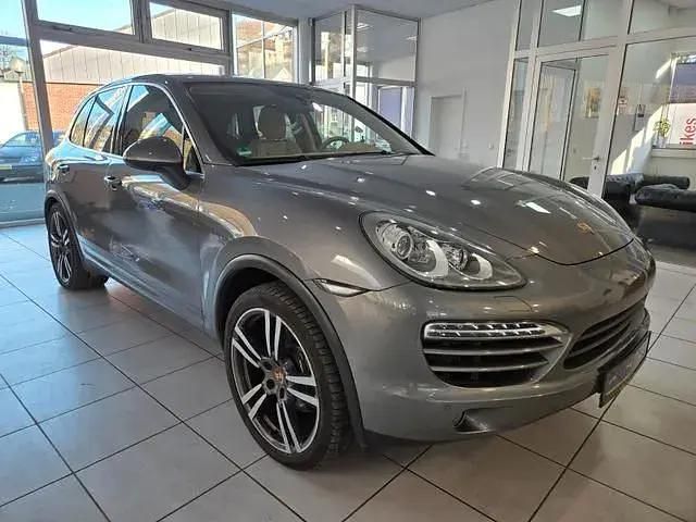 Second-hand Porsche Cayenne 245 CP (180 kW) 2013 Gri SUV