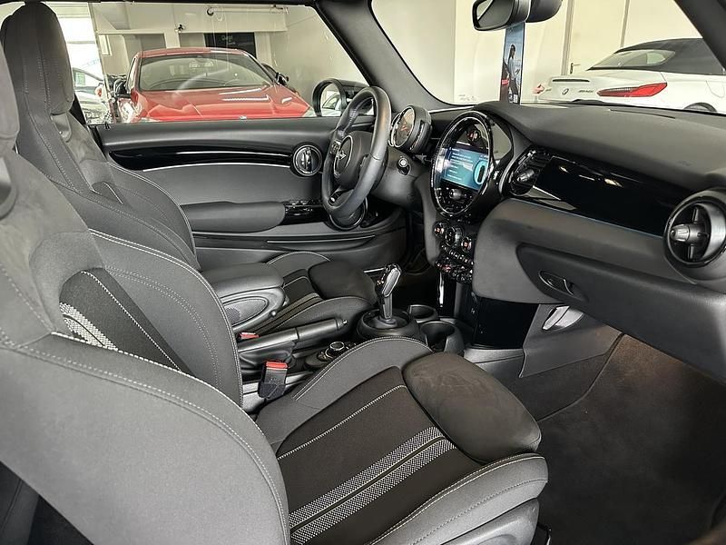 Gebraucht Mini John Cooper Works 136 PS (100 kW) 2023 Weiß metallic Kleinwagen