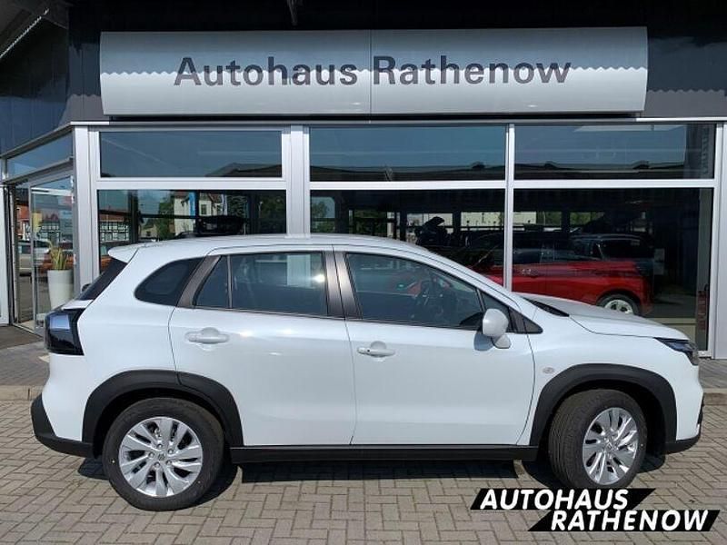 Neu Suzuki SX4 S-Cross 2025 Weiss SUV
