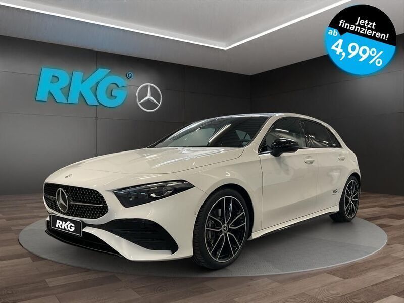 Weiß Gebraucht 2025 Mercedes A200 AMG Limousine | 38.630 € (Teuer) - Bild 1/4