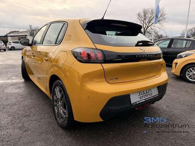 Gebraucht Peugeot 208 Active 75 PS (55 kW) 2022 Gelb Kleinwagen