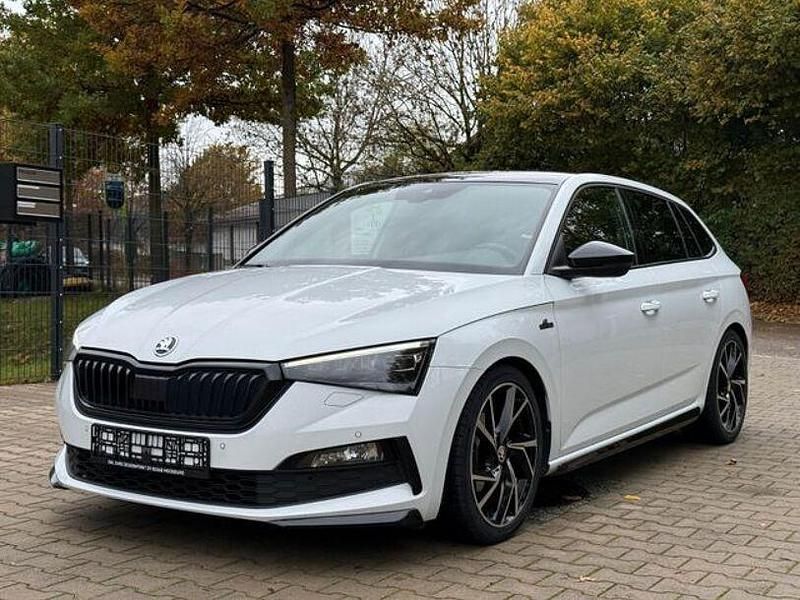 Weiß Gebraucht 2020 Skoda Scala Monte Carlo Kleinwagen | 19.999 € (Fairer Preis) - Bild 1/4