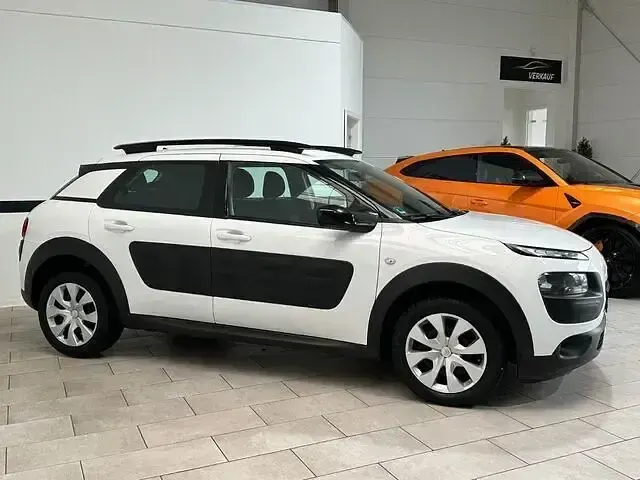 Gebraucht Citroën C4 Cactus PureTech 110 PS (80 kW) 2017 Weiss Kleinwagen