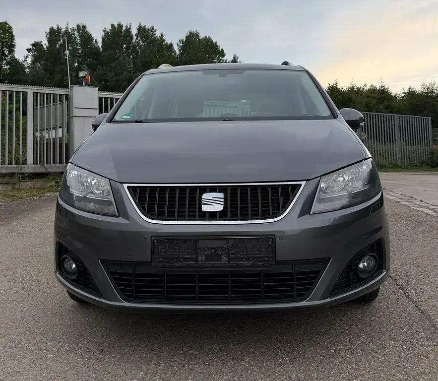Gebraucht Seat Alhambra Style 140 PS (102 kW) 2014 Grau Van / Kleinbus