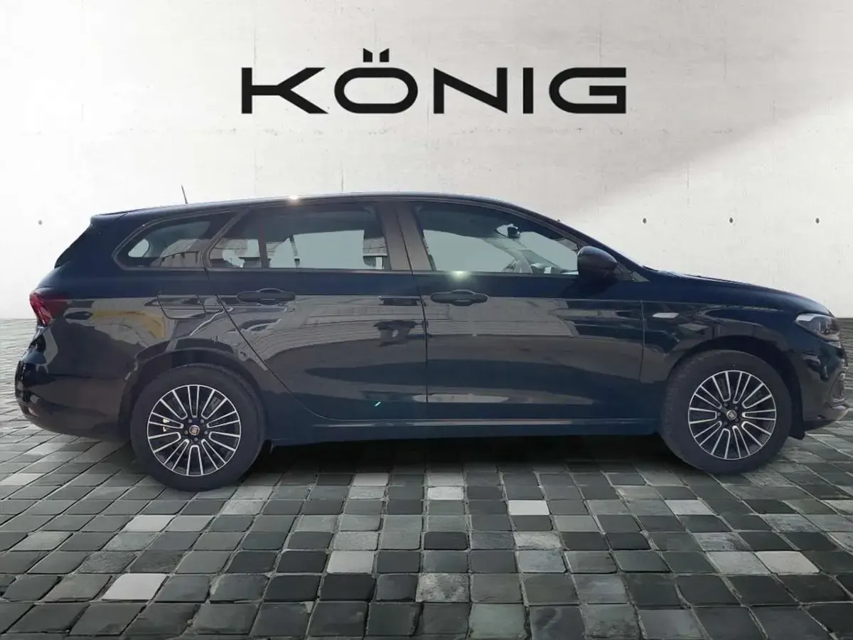 Gebraucht Fiat Tipo Cross 131 PS (96 kW) 2023 New nero Limousine