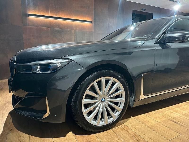 Gebraucht BMW 730 286 PS (210 kW) 2022 Grau Limousine