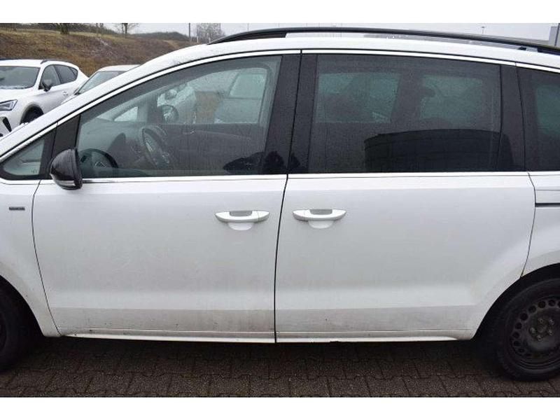 Gebraucht VW Sharan Match 170 PS (125 kW) 2013 Oryxweiß perlmutteffekt Van / Kleinbus