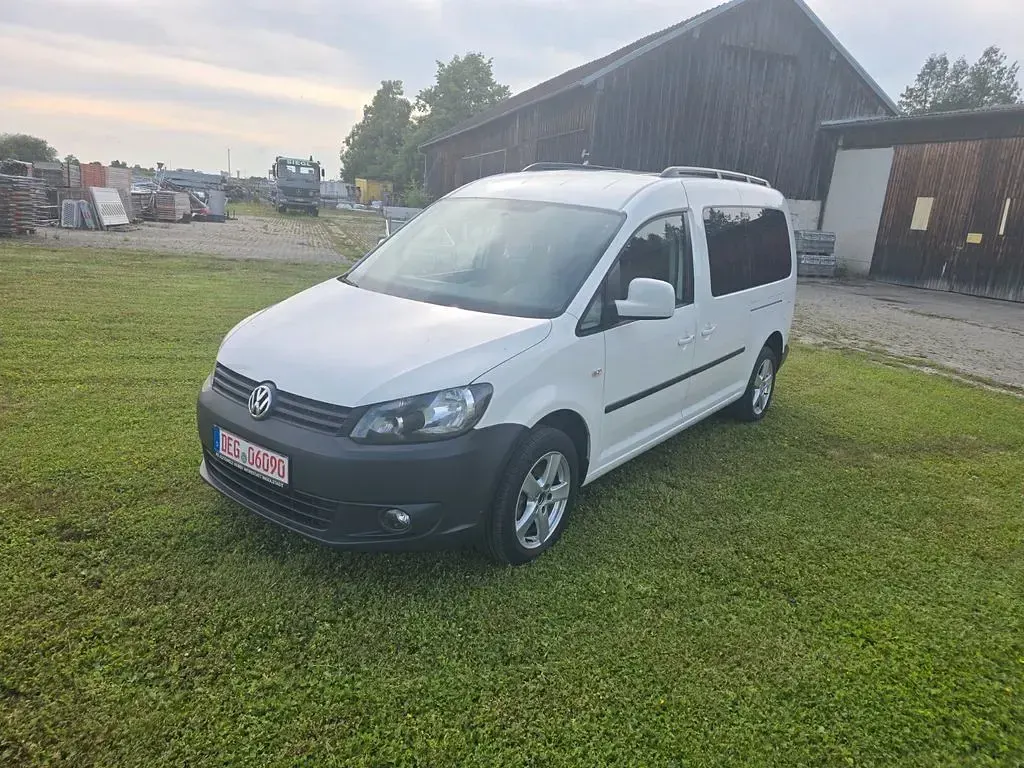 Gebraucht VW Caddy Maxi 102 PS (75 kW) 2013 Weiß Van / Kleinbus