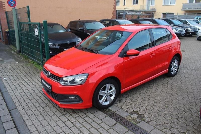 Rot Gebraucht 2017 VW Polo R-line Limousine | 9.450 € (Superpreis) - Bild 1/4