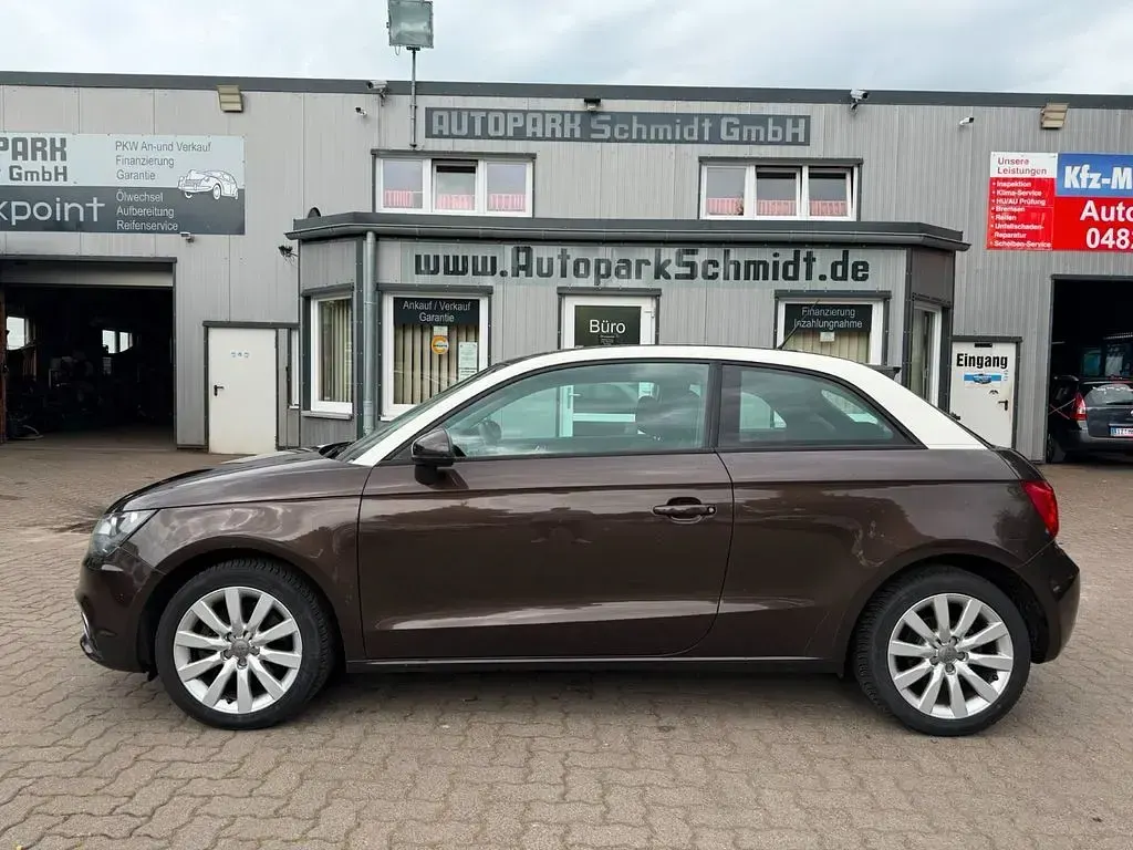 Gebraucht Audi A1 Ambition 122 PS (89 kW) 2011 Braun Kleinwagen