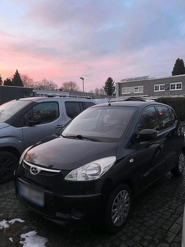 Gebraucht Hyundai i10 60 PS (44 kW) 2009 Schwarz Kleinwagen