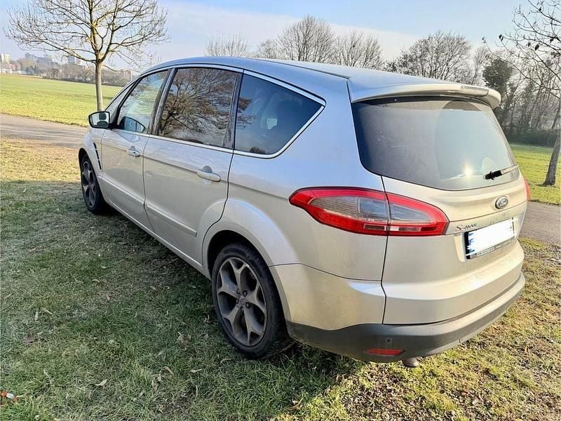 Gebraucht Ford S-MAX Titanium 160 PS (117 kW) 2012 Silber Van / Kleinbus