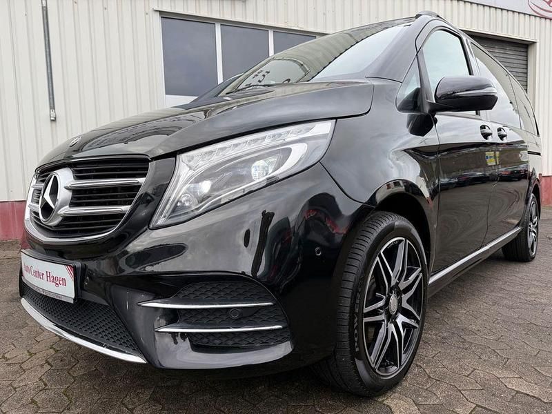 Schwarz Gebraucht 2018 Mercedes V250 Edition Van / Kleinbus | 29.980 € (Superpreis) - Bild 1/4
