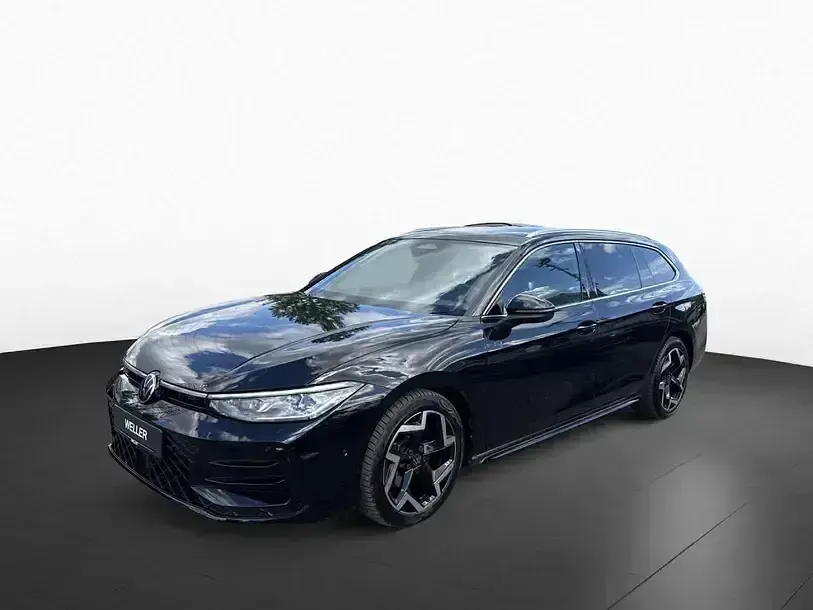 Gebraucht VW Passat R-line 150 PS (110 kW) 2025 Andere Kombi