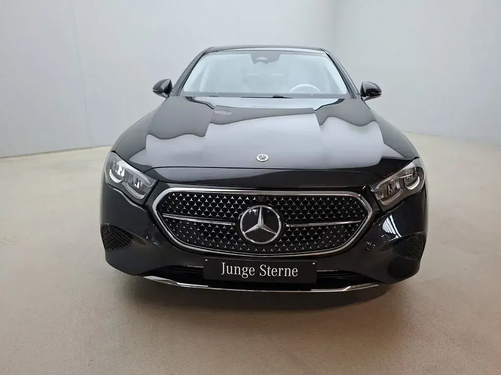 Gebraucht Mercedes E300 Advanced 313 PS (230 kW) 2025 Metalliclack graphitgrau Limousine