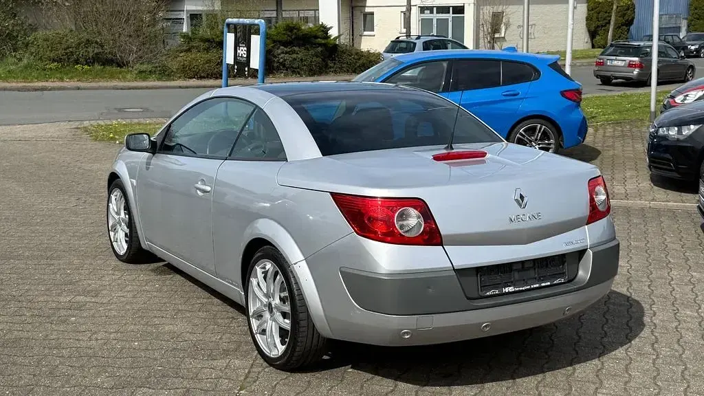 Gebraucht Renault Mégane Cabriolet Dynamique 111 PS (81 kW) 2007 Grau Cabrio