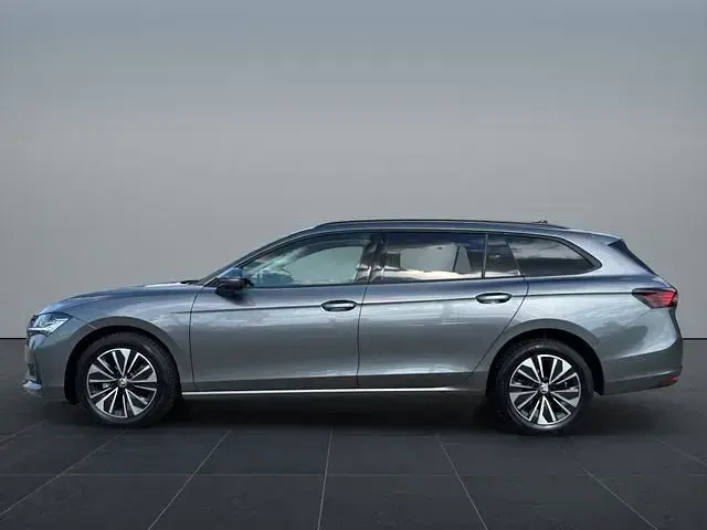 Gebraucht Skoda Superb SE L 150 PS (110 kW) 2024 Kombi