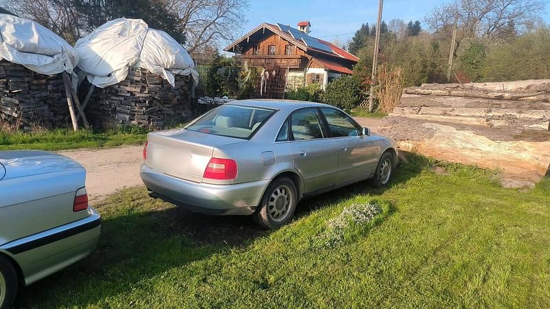 Usata Audi A4 150 CV (110 kW) 1996 Argento Berlina