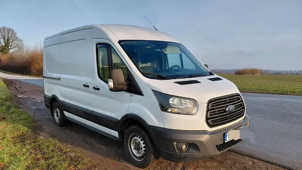 Używany Ford Transit 105 KM (77 kW) 2017 Biały Sedan/Limuzyna