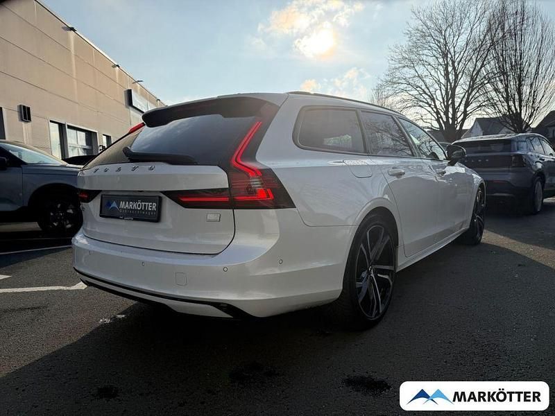 Gebraucht Volvo V90 Ultimate 455 PS (334 kW) 2022 Weiß Kombi