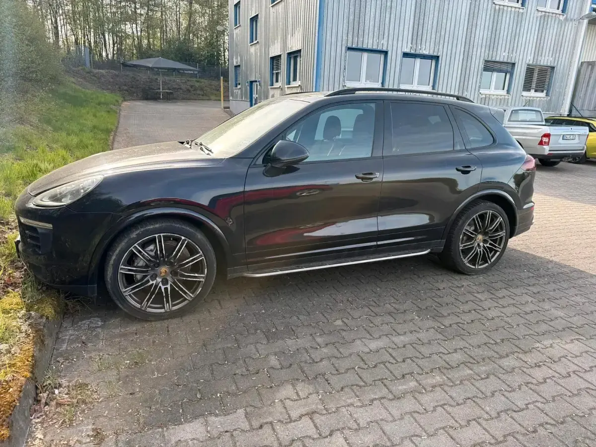 Gebraucht Porsche Cayenne Edition 385 PS (283 kW) 2017 Schwarz SUV