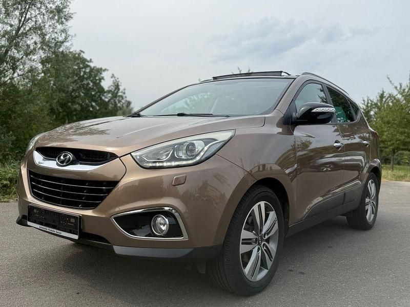 Braun Gebraucht 2015 Hyundai ix35 SUV | 14.990 € (Teuer) - Bild 1/4