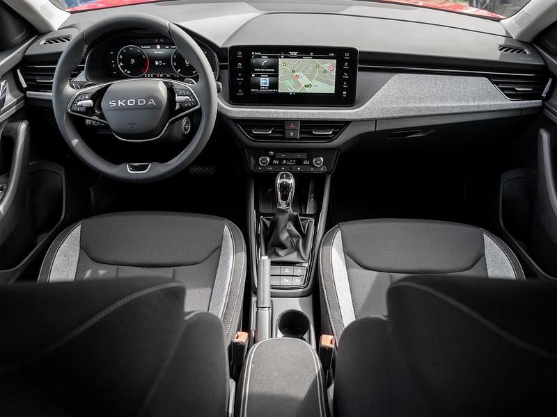 Neu Skoda Kamiq Tour 150 PS (110 kW) 2025 Rot SUV