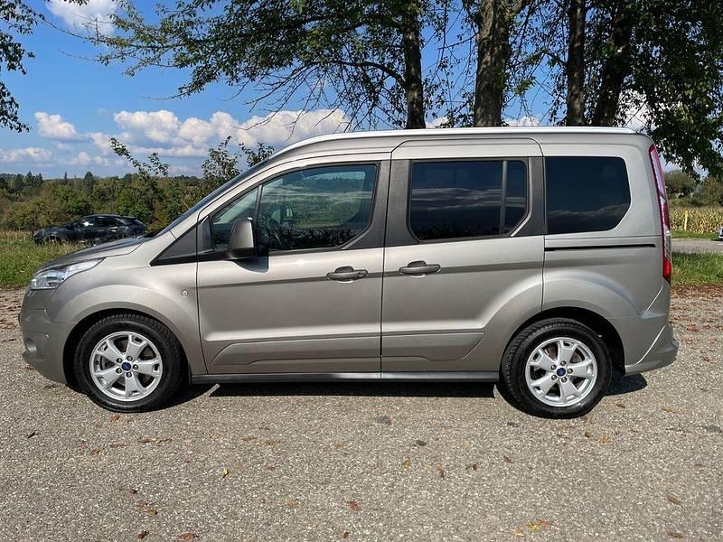 Andere farben Gebraucht 2017 Ford Tourneo Connect Titanium Van / Kleinbus | 10.500 € (Superpreis) - Bild 1/4