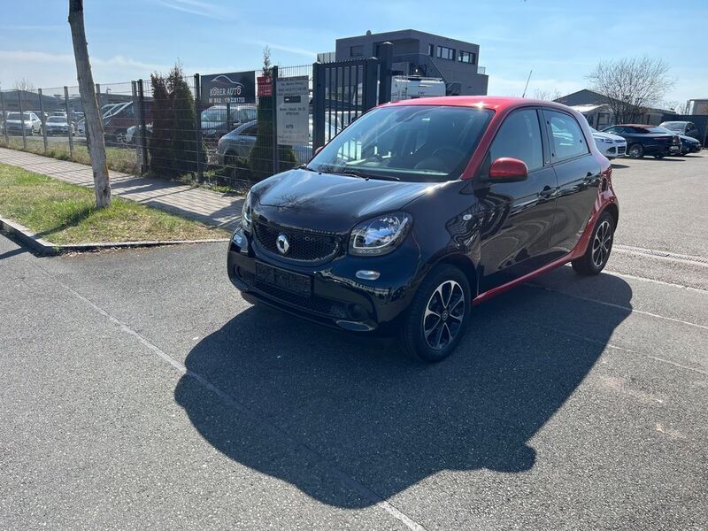 Schwarz Gebraucht 2016 Smart ForFour Basis Limousine | 8.190 € (Guter Preis) - Bild 1/4