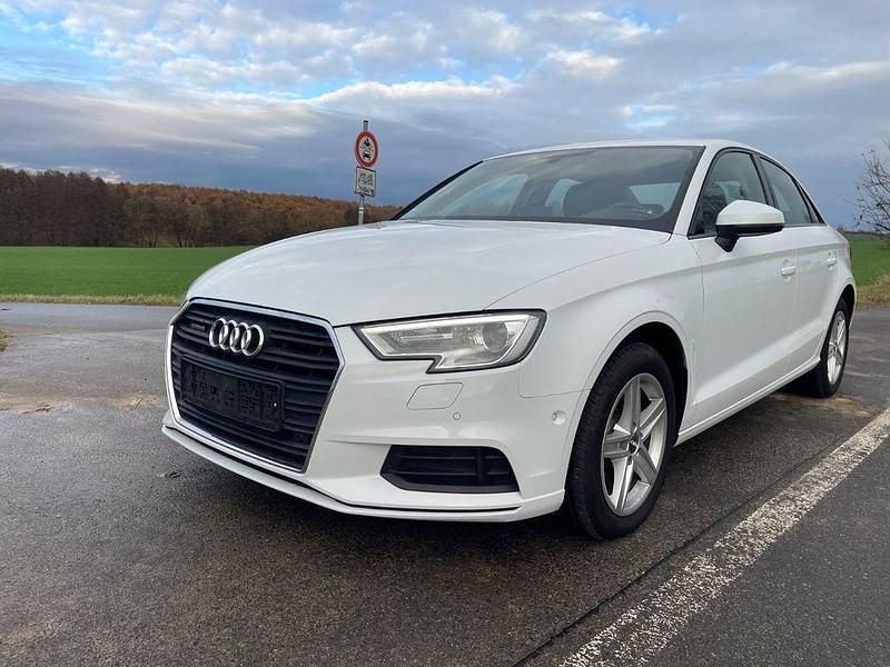 Gebraucht Audi A3 150 PS (110 kW) 2017 Weiß Limousine