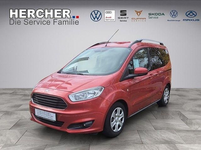 Rot Gebraucht 2016 Ford Tourneo Courier Trend Van / Kleinbus | 8.290 € (Guter Preis) - Bild 1/4