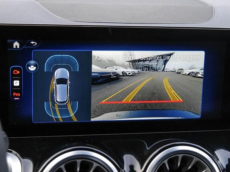 Gebraucht Mercedes EQB300 Progressive 123 kW (168 PS) 2024 Unilack polarweiß SUV