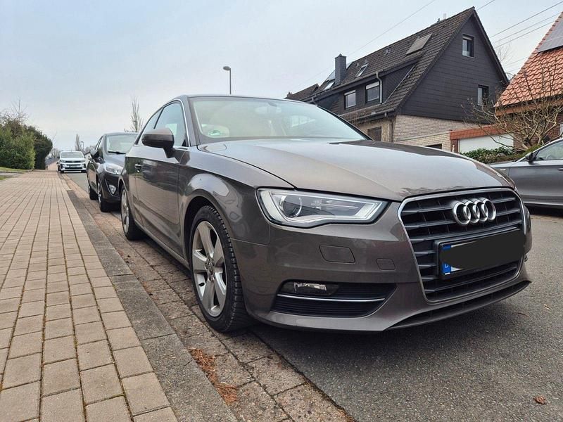 Gebraucht Audi A3 122 PS (89 kW) 2013 Grau Limousine